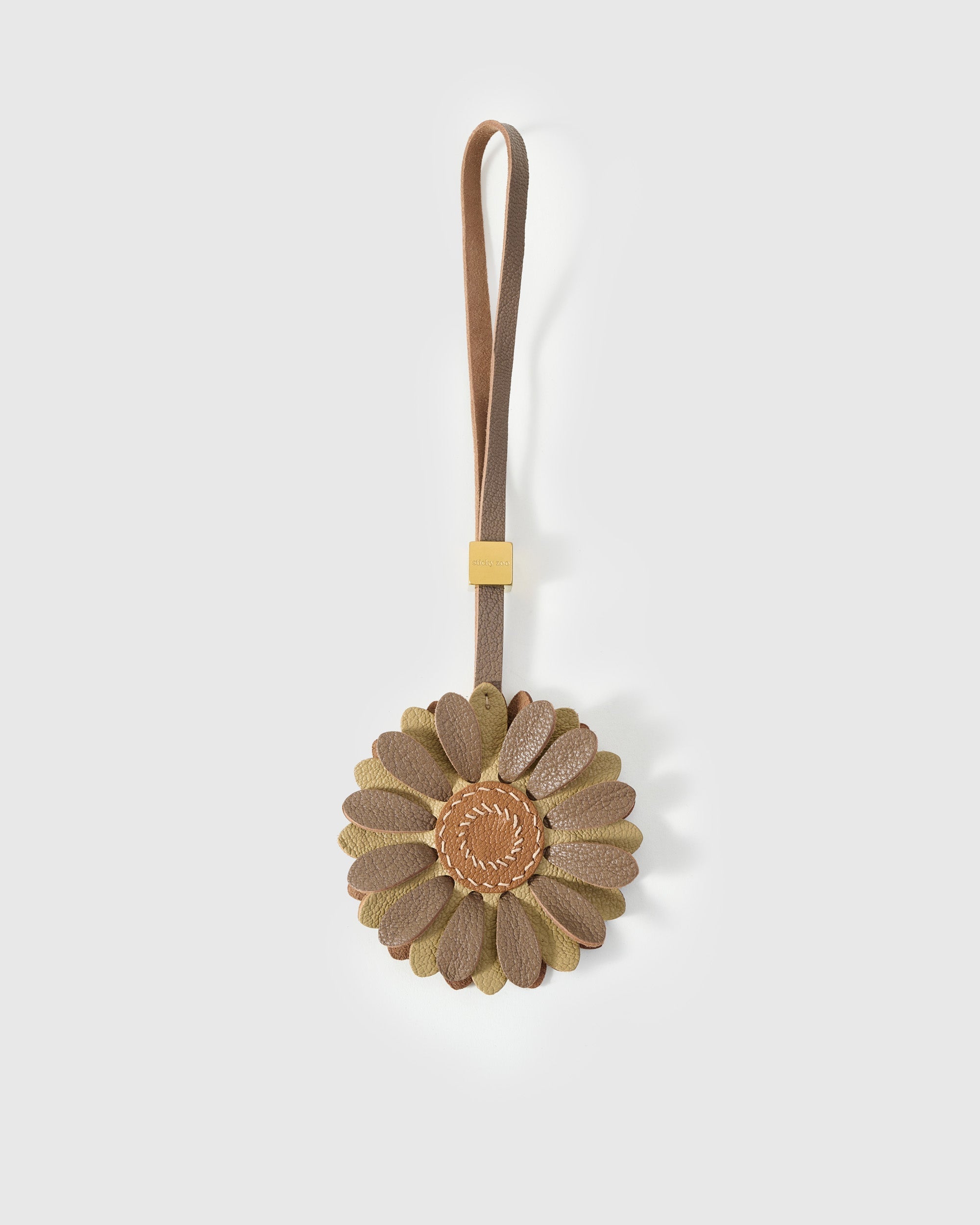 DAISY CHARM