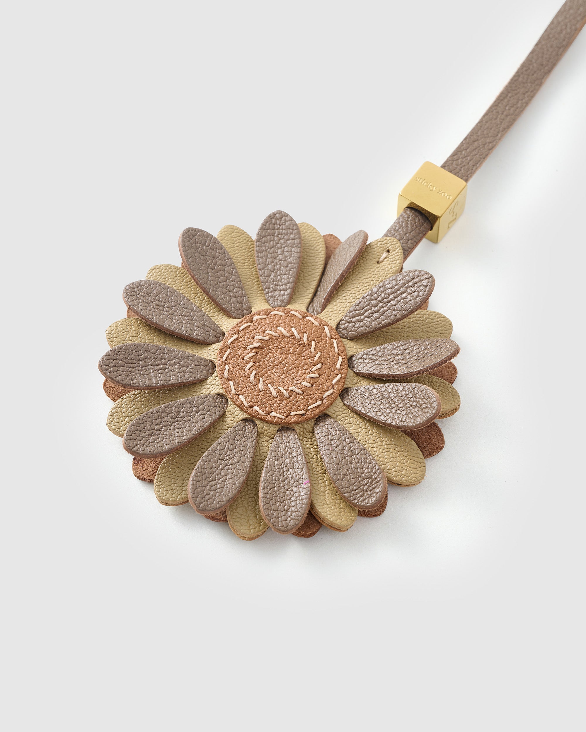 DAISY CHARM