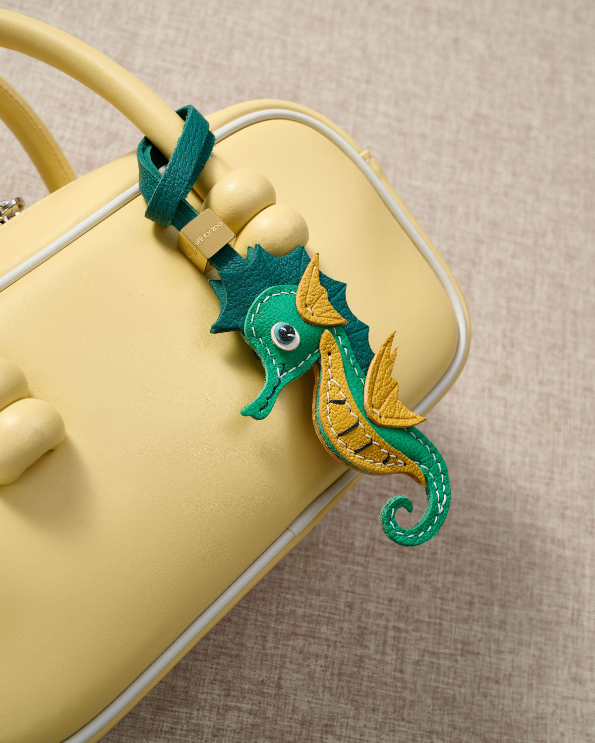 SEAHORSES CHARM